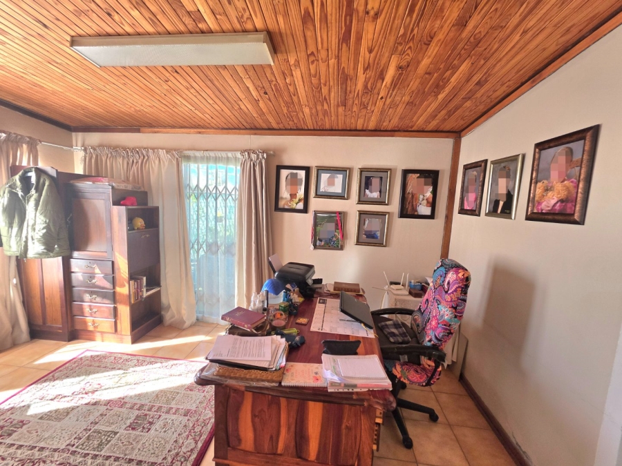 8 Bedroom Property for Sale in Bethlehem Free State